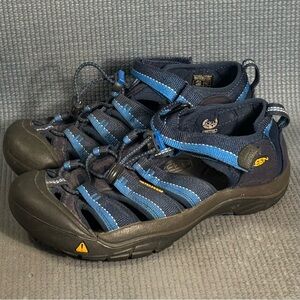 KEEN Newport H2 Blue Waterproof Sandals Big Kid‎ Size 4Y